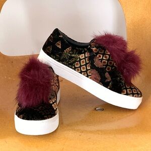 Sam Edelman Leya Velvet Faux Fur Sneakers 8M